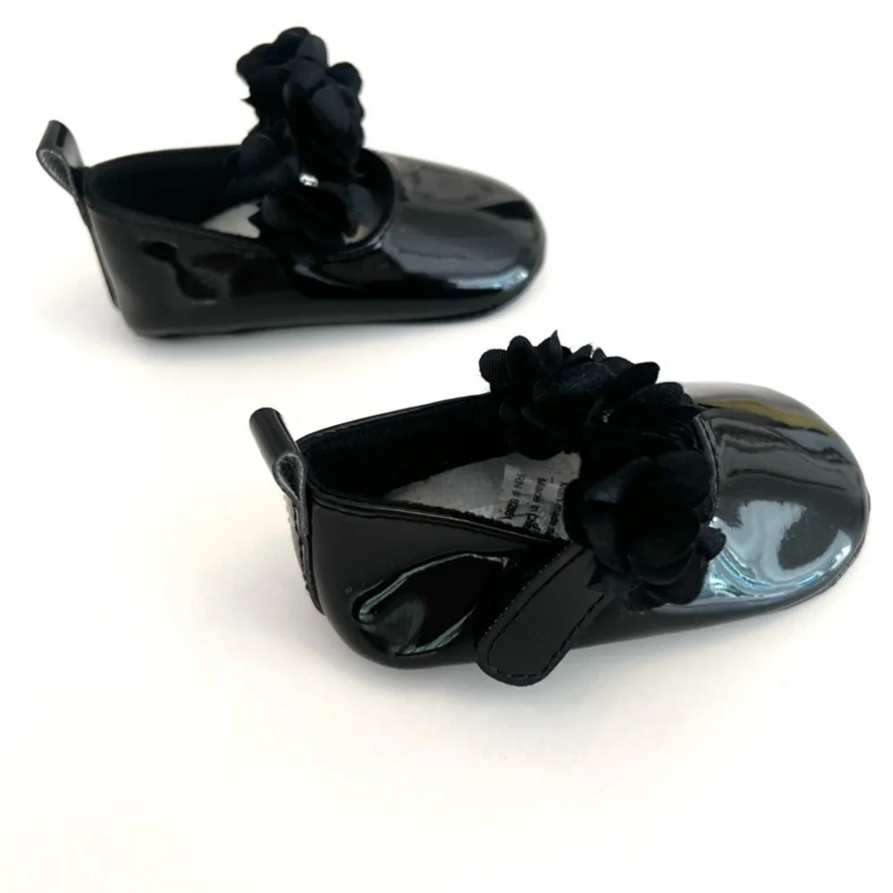 (NWOT) Elegant Baby Girl Black Dress Shoes w/Floral & Rhinestone Details, Size 1